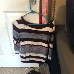 Light weight sweater